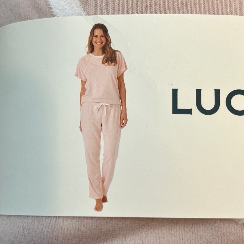 Lucky‎ Brand Women's 4 Piece Pajama Set Pink V Neck Tee Tank Shorts Pants L - Picture 3 of 9